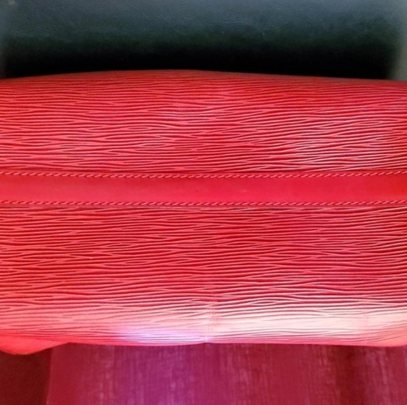 LOUIS VUITTON Epi Speedy 25, FIRM PRICE - Picture 10 of 13